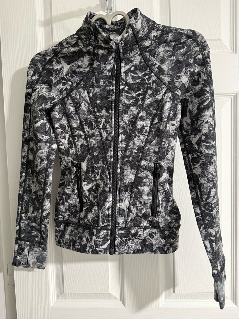 Ivivva Kids  Black & White Patterned Zip-Up Jacket